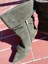 Stivali donna camoscio color verde oliva num. 38 con cerniera e tacco cm. 7