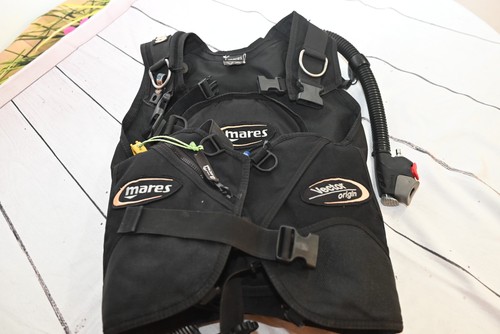 Gilet subacqueo mares - mares, vector