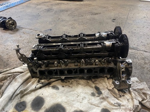 Testa cilindro nuda mercedes - testa,