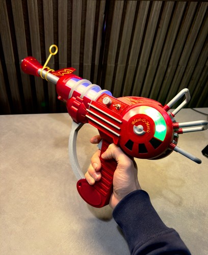 Zombie ray gun raygun - ray, mk1