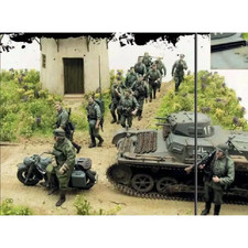1/35 13pcs Resin Model Kit
