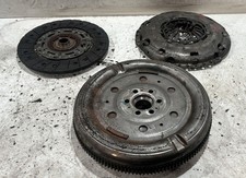 KIT FRIZIONE E VOLANO PER SEAT Leon 2° Serie diesel 2000 (05>09)