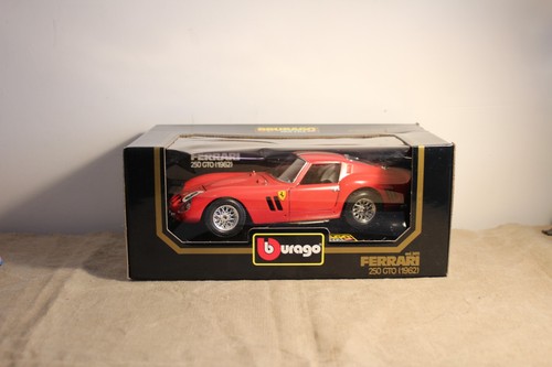 Voiture burago ferrari - ferrari, rouge