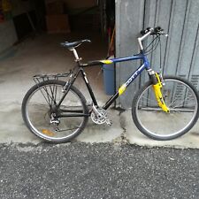 Mountain Byke SCOTT mod. Purgatory, telaio in alluminio colorato blu e giallo. 