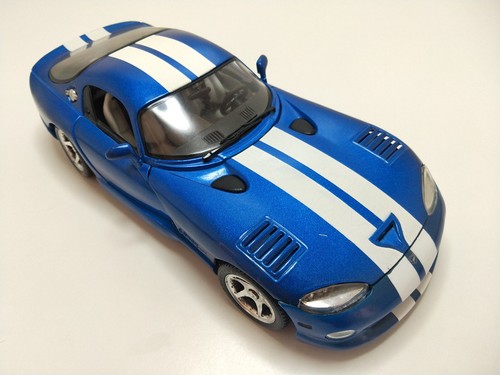 Maisto dodge viper - -,