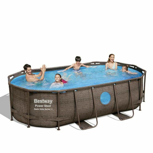 Piscina fuori terra - fuori,