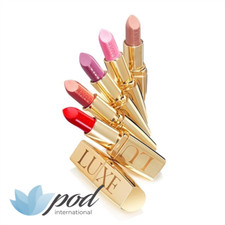 Rossetto Crema Avon Luxe