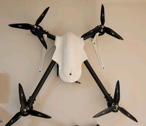 Attacco quadricottero sky hero - attacco,