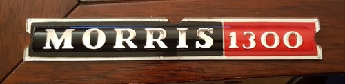Morris 1300 logo fregio - 1300,