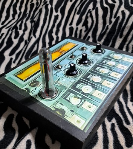 Sintetizzatore ottico theremin