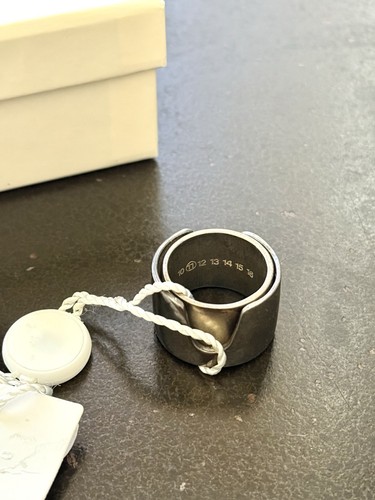 Nuovo anello martin margiela - martin,