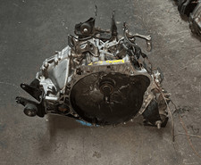 3030020A90 Cambio compl.  TOYOTA AVENSIS 2.0 D-4D (93Kw) Ber 4p/d/1998cc