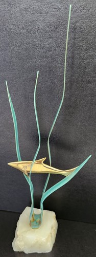 Scultura pesce squalo