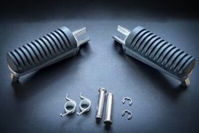 Peggiapiedi anteriori sinistro