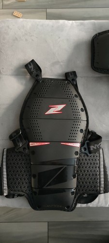 Paraschiena moto zandona - paraschiena, zandona'