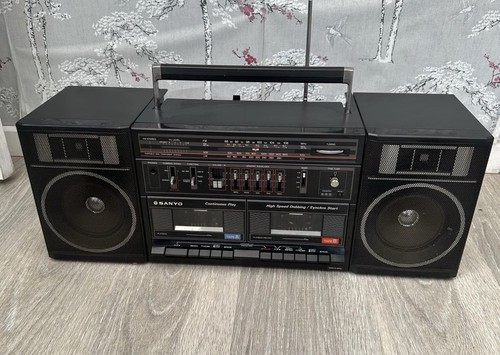 Sanyo c35 vintage boombox - c35,