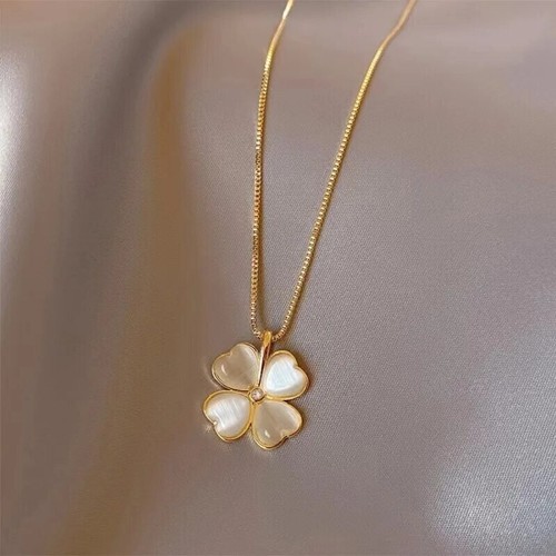 Collana fiore quadrifoglio