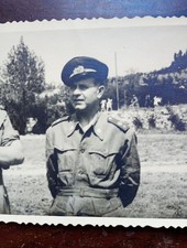 RSI. UFFICIALI AERONAUTICA REPUBBLICANA 1944 , SAHARIANA BERRETI FREGIO SPALLINE