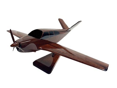 Modellino aereo pilota privato
