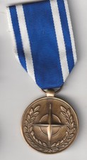 Medaglia NATO per l'ex