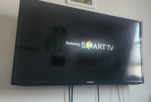 Samsung smart black with - tv,