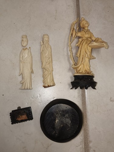 Statue cinesi avorio con - , basi