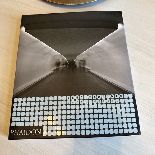 Eero saarinen jayne merkel - saarinen,
