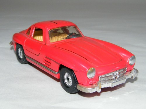 Vintage corgi toys rosso - vintage,