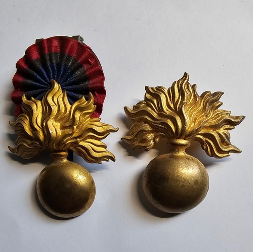 Lot grenades pour képi - 2,