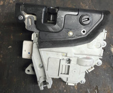 8K0839015C Serratura porta post. SX PORSCHE MACAN 3.0 S Diesel SUV 5p/d/2967cc