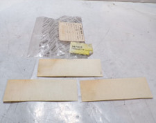 TARGHETTA ADESIVA "APE CROSS"