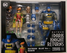 MAFEX No. 139 Batman Blue Ver