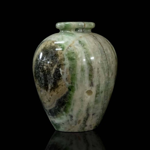 Vaso scultura onice verde - in,