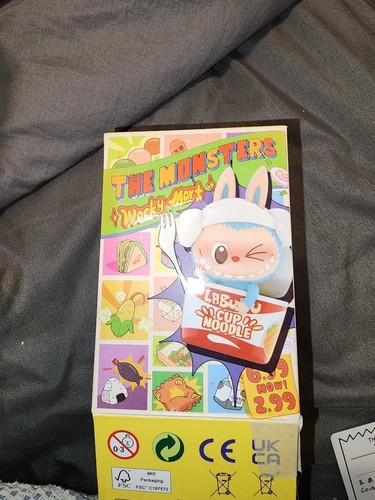 Popmart wacky mart - wacky,
