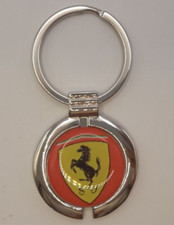 Portachiavi per auto d'epoca marchiato Ferrari in metallo colore argento e rosso