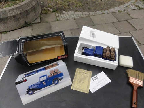 Schuco mercedes benz 170 - mercedes,