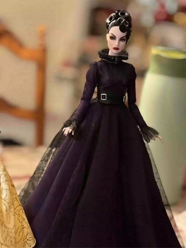 Vestito bambola miniatura