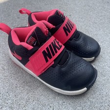 Scarpe Nike Team Hustle D 8