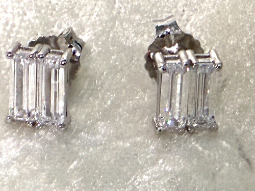 Orecchini perno diamonique - a,