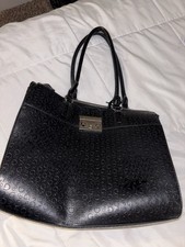 Guess Classic Black - Handbag