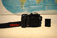 Pentax k20d + DA 18-55 + Da 50-200 + caricabatterie e 2 batterie + scatola