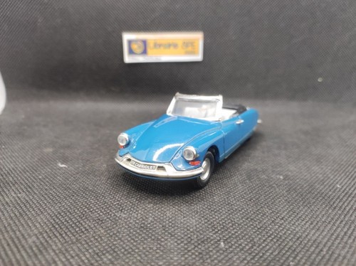 Citroen ds 19 - ▄▀▄,