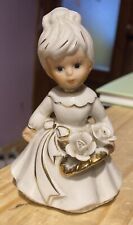 Statuina Capodimonte  Bambina porcellana bianca e oro vintage con marchio