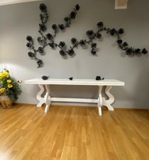 Tavolo mensola in legno per salotto verniciato di colore bianco. 