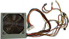 ALIMENTATORE PC 550W, 20/24 PIN, 2 MOLEX, 2 SATA,1 FLOPPY, 4 PIN CPU, 6 PIN PCIE