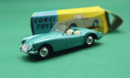Corgi toys 302 g a - m.g.a, sports