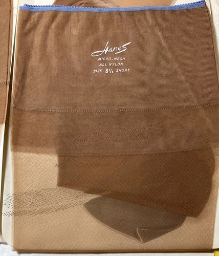 Pair hanes 115 stockings - pair, 8