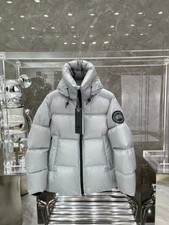 Piumino Canada Goose's nuovo
