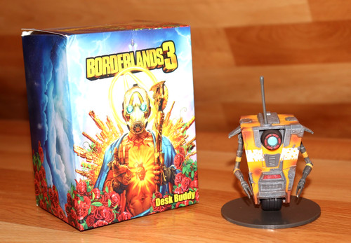 Borderlands claptrap desk - borderlands,