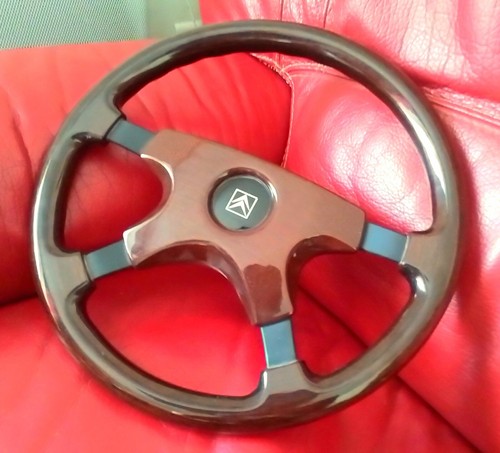 Volant bois 38cm neuf - volant,
